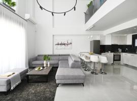 ICON Urban Living Trikala, pet-friendly hotel in Tríkala