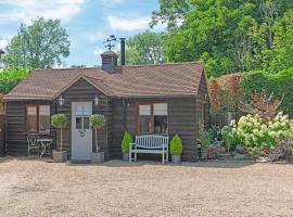 Rose Cottage - Uk49048, hotel em Banstead