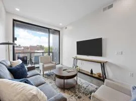 Chic Downtown Condo Steps from UIowa & Nightlife