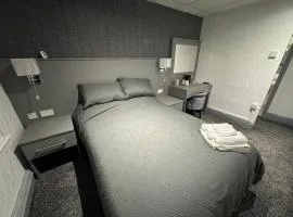 Waverley Beach Hotel