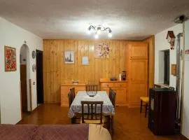 Chalet 4 Bdr 10 ospiti Parking Vasca idromassaggio
