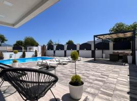 White house Paradise, hotel en Bihać