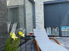 White house Paradise