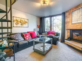 Ski Copper Mountain! Alpine-Chic Condo with Hot Tub