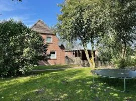 Großzügiges Ferienhaus mit großem Garten in Alleinlage