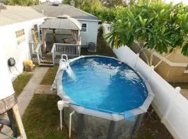 Beautiful high end remodel guest apartment with pool!