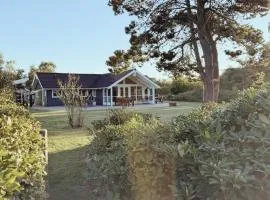 Lovely Holiday Home Near Hummingen Beach!