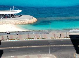 Luxury units for rent on the sea Marsa Matrouh，位于马特鲁港的豪华酒店