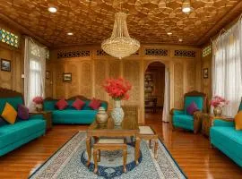 Hayat Group Of Houseboats