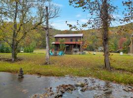 Creekside Cabin, hotel in Cosby