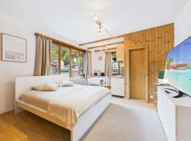 Comfortable studio with balcony and panoramic view，位于萨斯格伦德的酒店