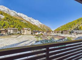 Family-friendly apartment with mountain views, hotel a Saas-Grund