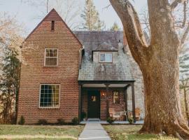 The Minimalist Retreat, hotel in Safe Harbor