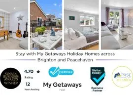 Sea Downs House with Free Parking By My Getaways