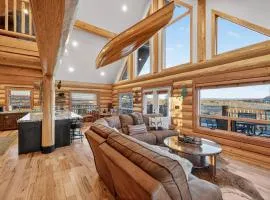 Here & Now | Yellowstone Cabin w/ Hot Tub & Views!