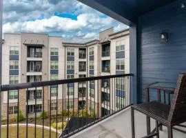 Birmingham Luxury Apt, near everything