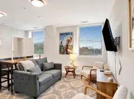 City Center Apartment, Free Parking and Great Views