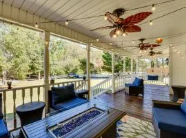 6 Mi to Dtwn Anderson Grand Family Home with Yard!