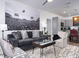 Luxury 2 BR Getaway Near Oak Mountain Park, hotel i Pelham
