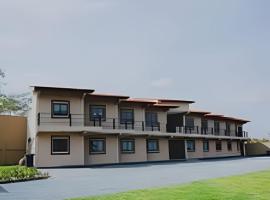 Loft completo e climatizado a 2 minutos do centro, apartamento en Cuiabá