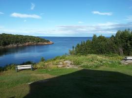 Les Chalets au Bord de la Mer, hotel em Les Escoumins