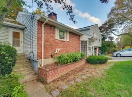 Train to Boston! Cozy Apartment in Winchester
