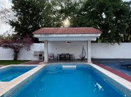 Loft Alojamiento para 2 Piscina y Billar