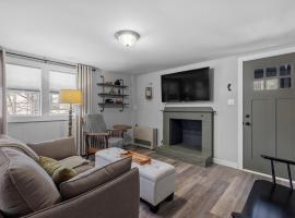 Current Cottage Waterside 1 Bed 1 Ba Private Pond, Hotel in Bradford