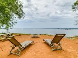 House on Oneida Lake on Lewis Point in Canastota