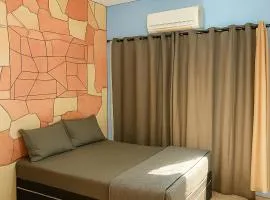 Air conditioning, TV and free parking - Bathroom