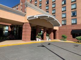 Lynchburg Grand Estate by IHG, hotel near Lynchburg Regional (Preston Glenn Field) - LYH, Lynchburg