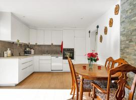 Luxury & Central Arendal Home, ξενοδοχείο σε Arendal