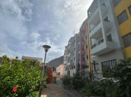 Apartamento Rua de Horta, ξενοδοχείο σε Ribeira Grande