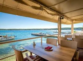 Apartment in Barbat with sea view, balcony, air conditioning 660-1