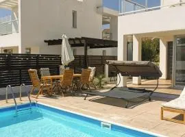 Seaview Villa Coral Bay with pool