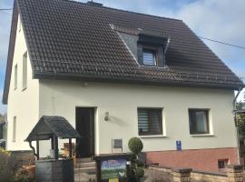 Ferienwohnung Wiesengrund – hotel w mieście Hahnstätten