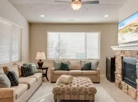 7| Arches in St George with Red Mtn Back Patio Views