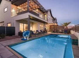62| Blissful Poolhouse at Ocotillo Springs with Private Pool