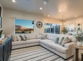 30 | Poolhouse at Ocotillo Springs with Private Pool and Views