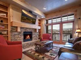 Palisades Lodge Suite 206