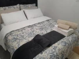 Sunlit Retreat Constantia Kloof