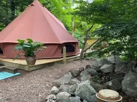 Romantic Botanical Bell Tent for a Fantastic Glamping Experience in Southbury, Connecticut