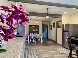 Group HQ, 9BR Near Falls, Casino & Attractions