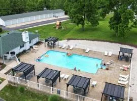 Amazing Views from Balcony, Loft & Gated Pool