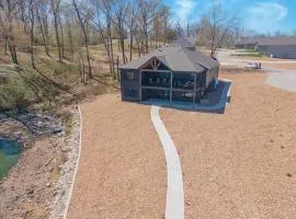 Accessible Lakeside Luxury at the 45mm w/ Private Dock, Sunset Views & More