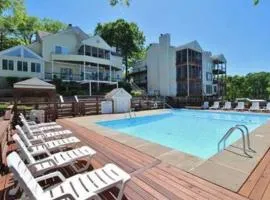 Dream Condo with Perfect Location for All The Fun!