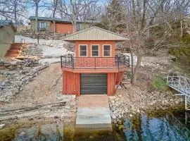Game Room, Dock Life, Fire Pit & Hot Tub!