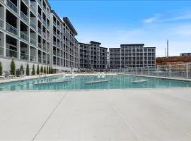 Family-Fun Lakeside Luxury at Topsider in Osage w/ 2 Pools, Prime Views Pack N' Play & Games