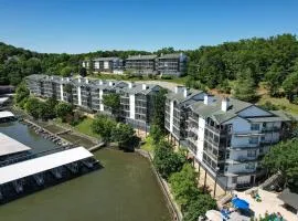 Breathtaking Views - Two Pools - Enclosed Balcony
