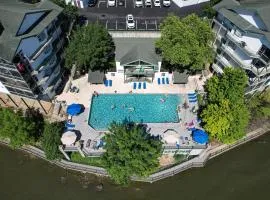 Breathtaking Views - Two Pools - Enclosed Balcony